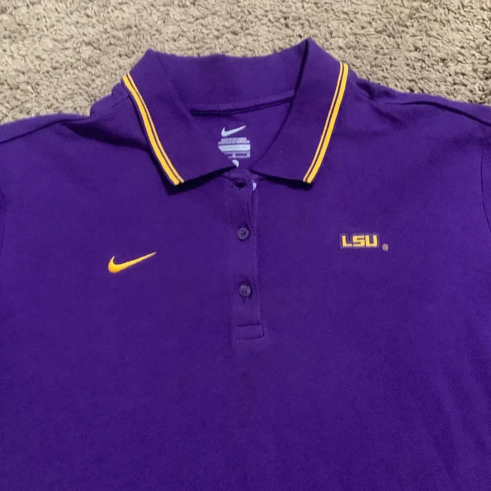 NWT Women’s Nike LSU Polo Shirt Large